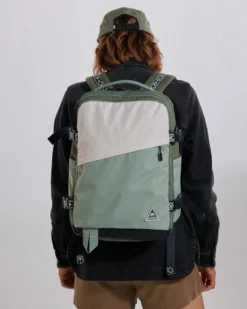 Boondocker Expandable Travel Pack