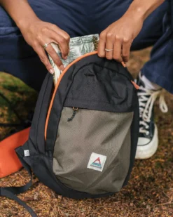 Boondocker Sling 8L
