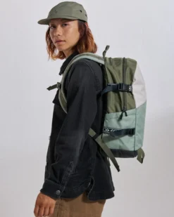 Boondocker Zip 22L Backpack