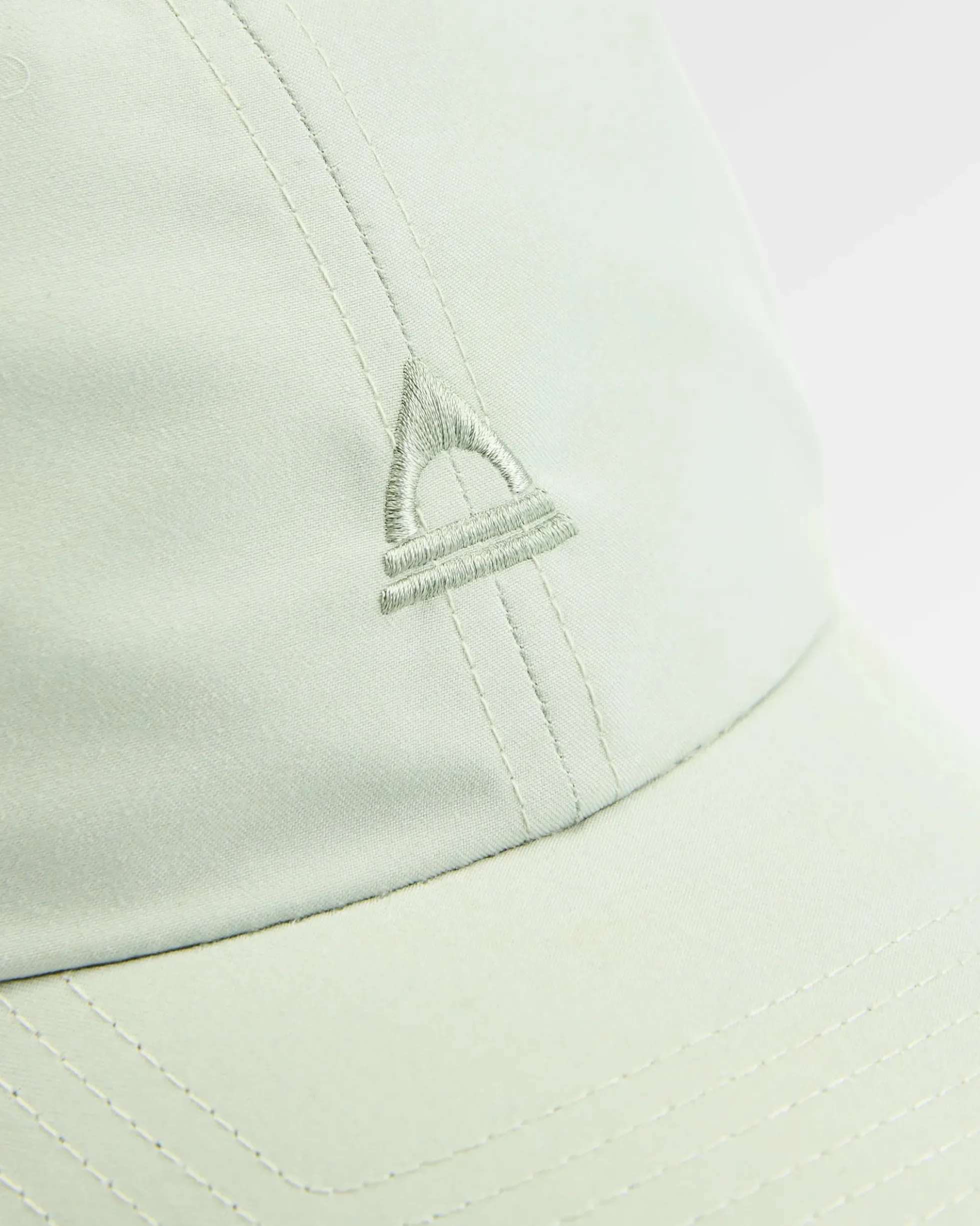 Classic Light 6 Panel Cap