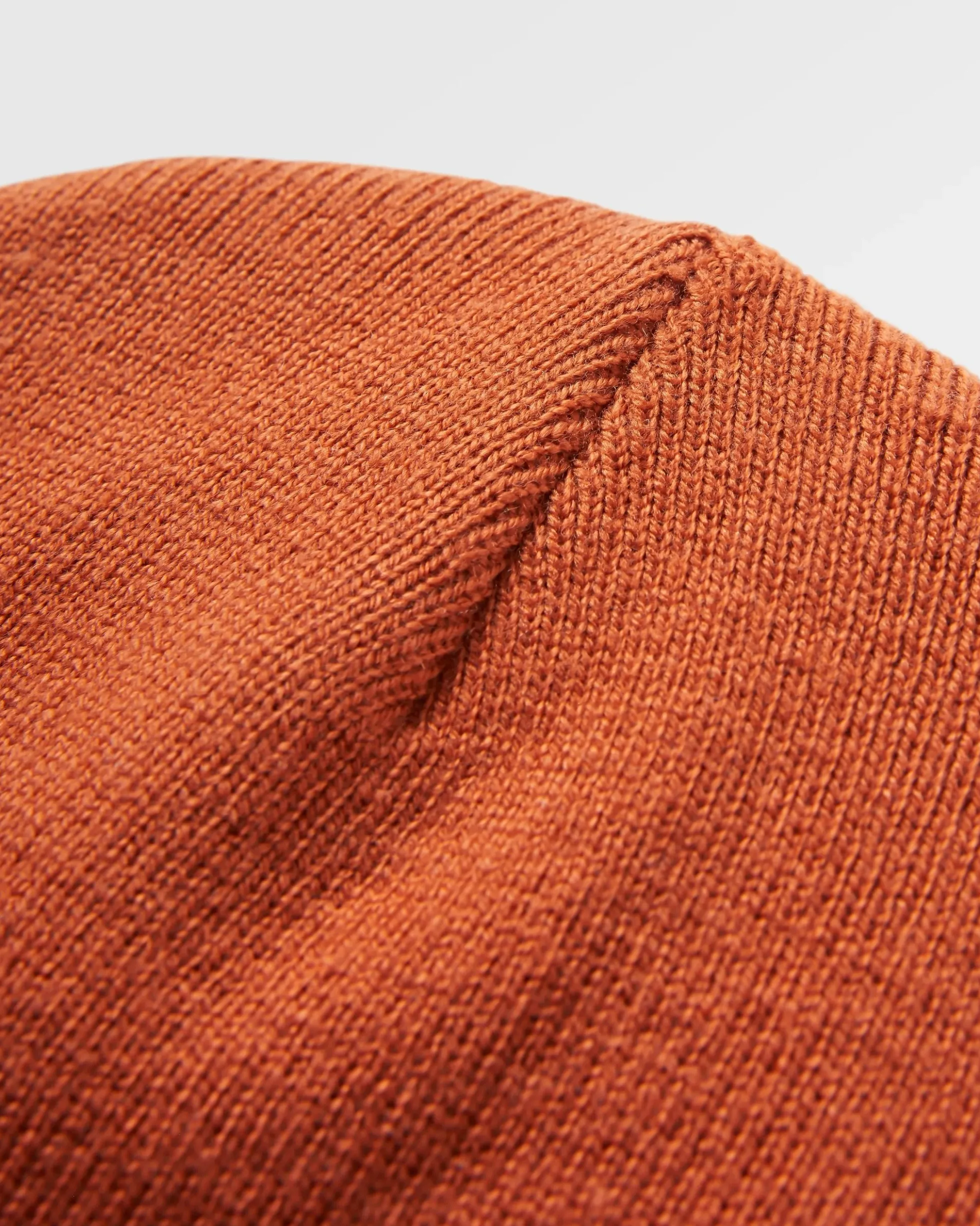 Core Low-Top Beanie