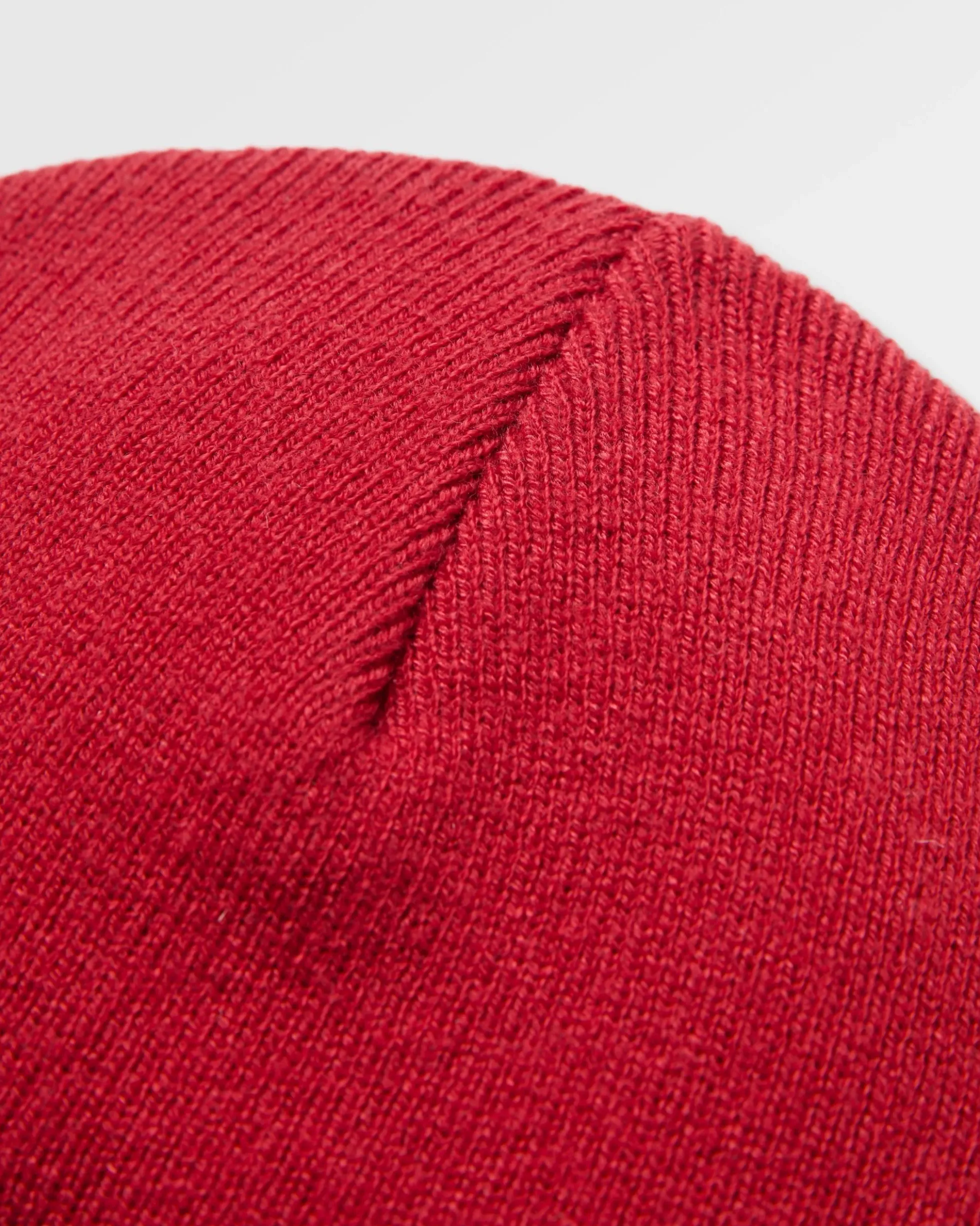 Core Low-Top Beanie