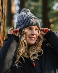 Crag Bobble Hat
