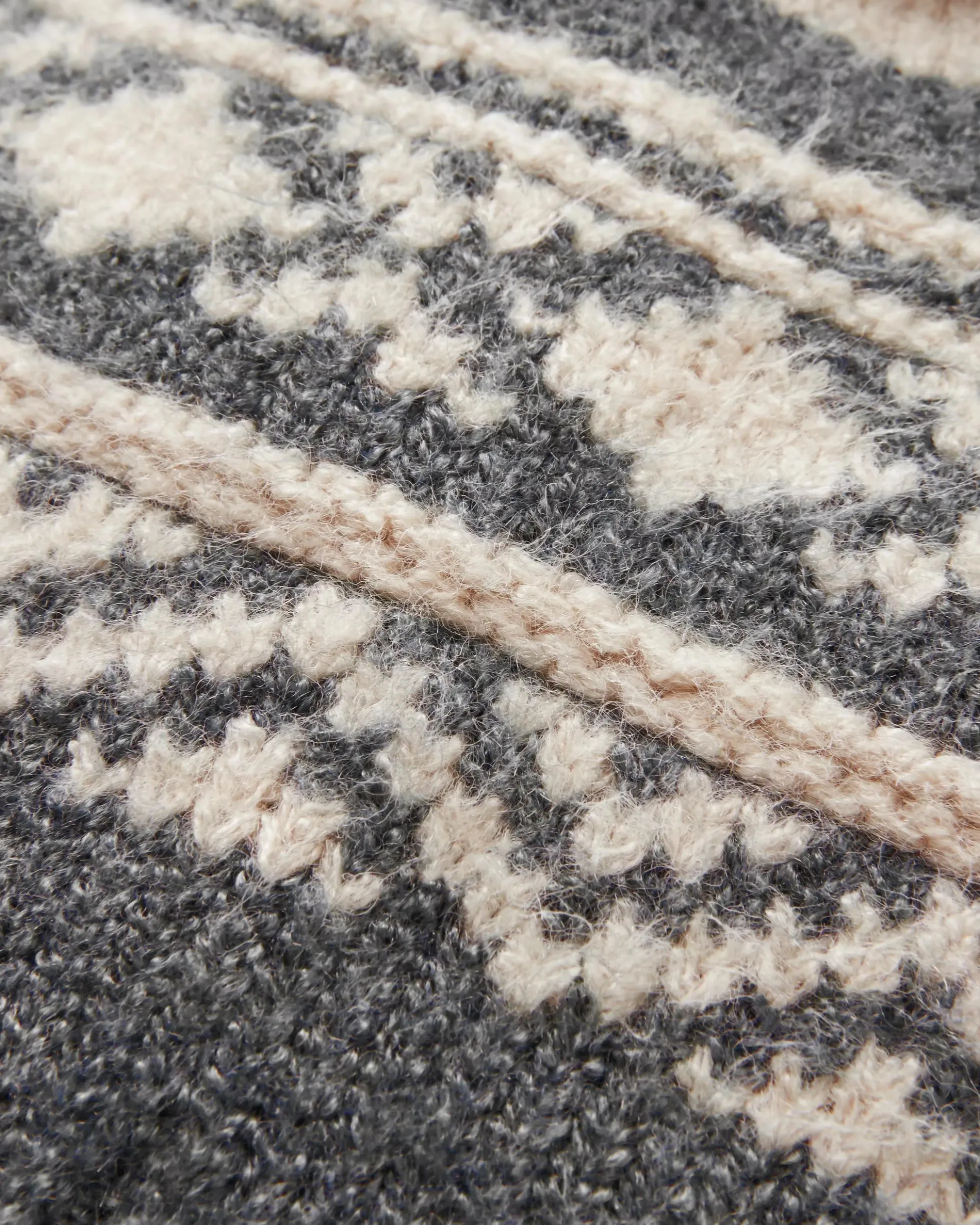 Lodge Bobble Hat