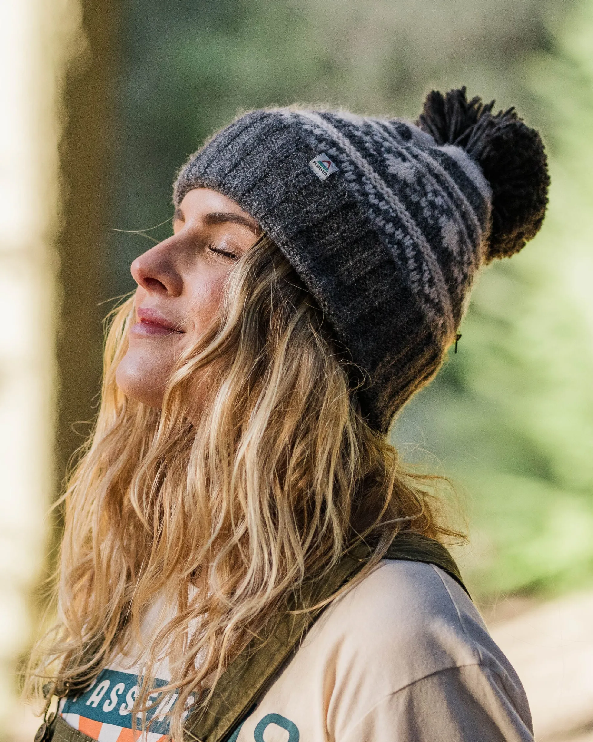 Lodge Bobble Hat