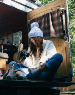 Lodge Bobble Hat