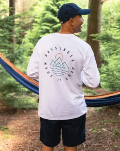 Men's Escapism LS T-Shirt