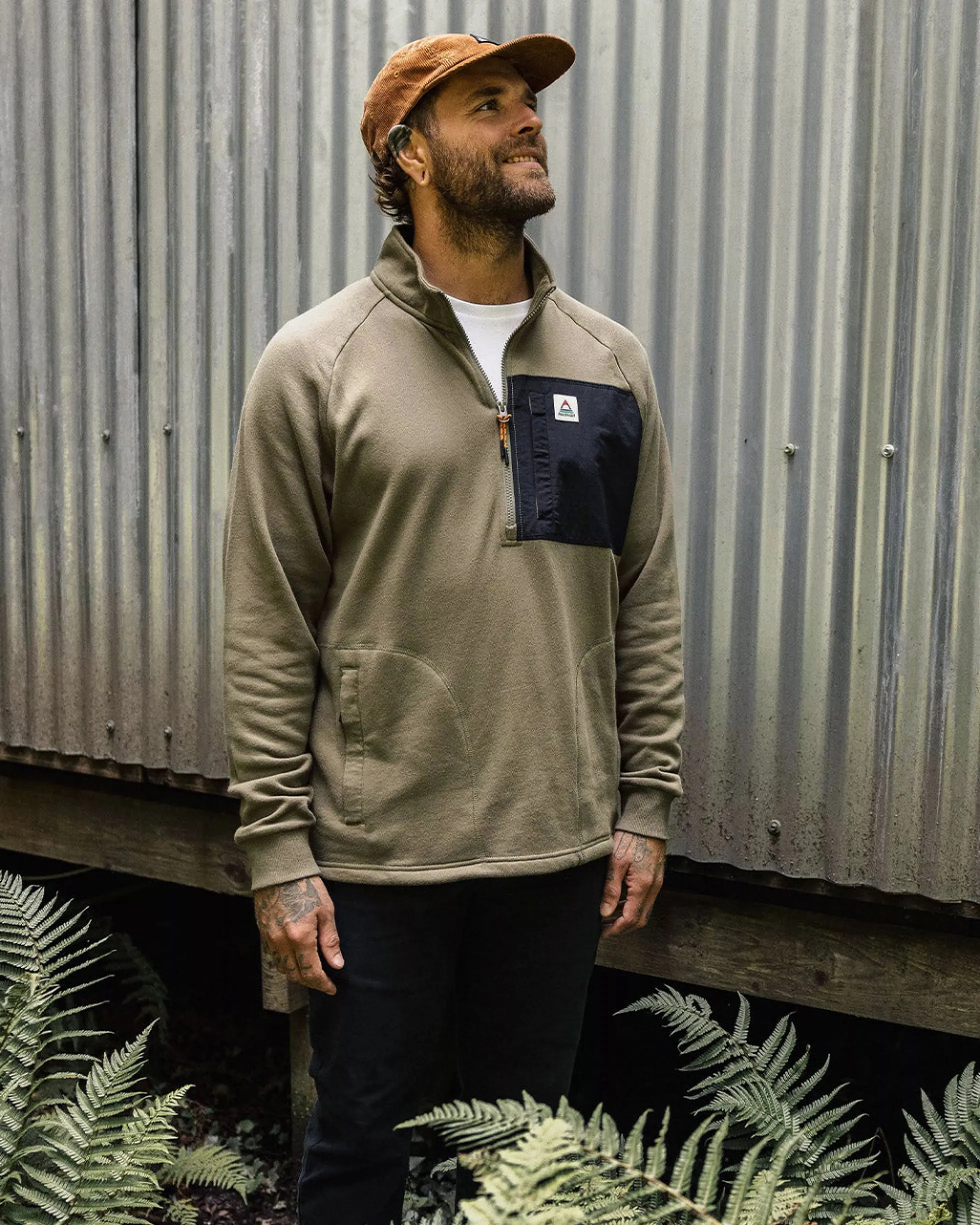 Men's Offgrid 1/4 Zip Sweatshirt