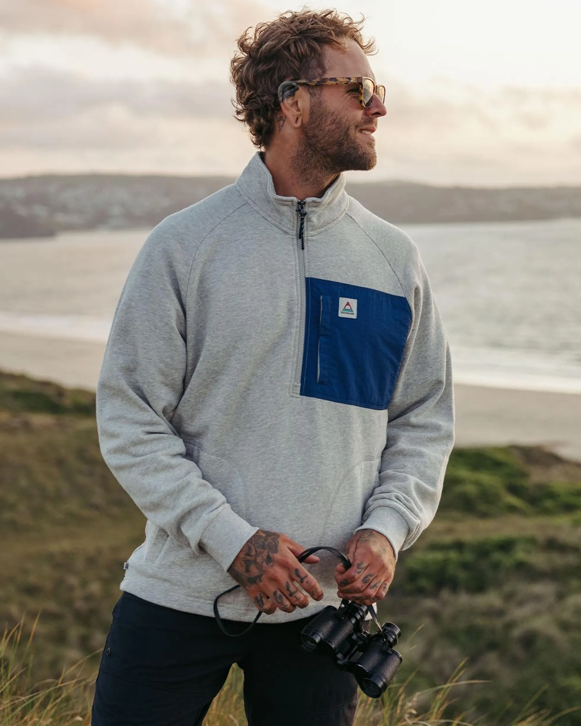 Men's Offgrid 1/4 Zip Sweatshirt