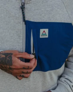 Men's Offgrid 1/4 Zip Sweatshirt