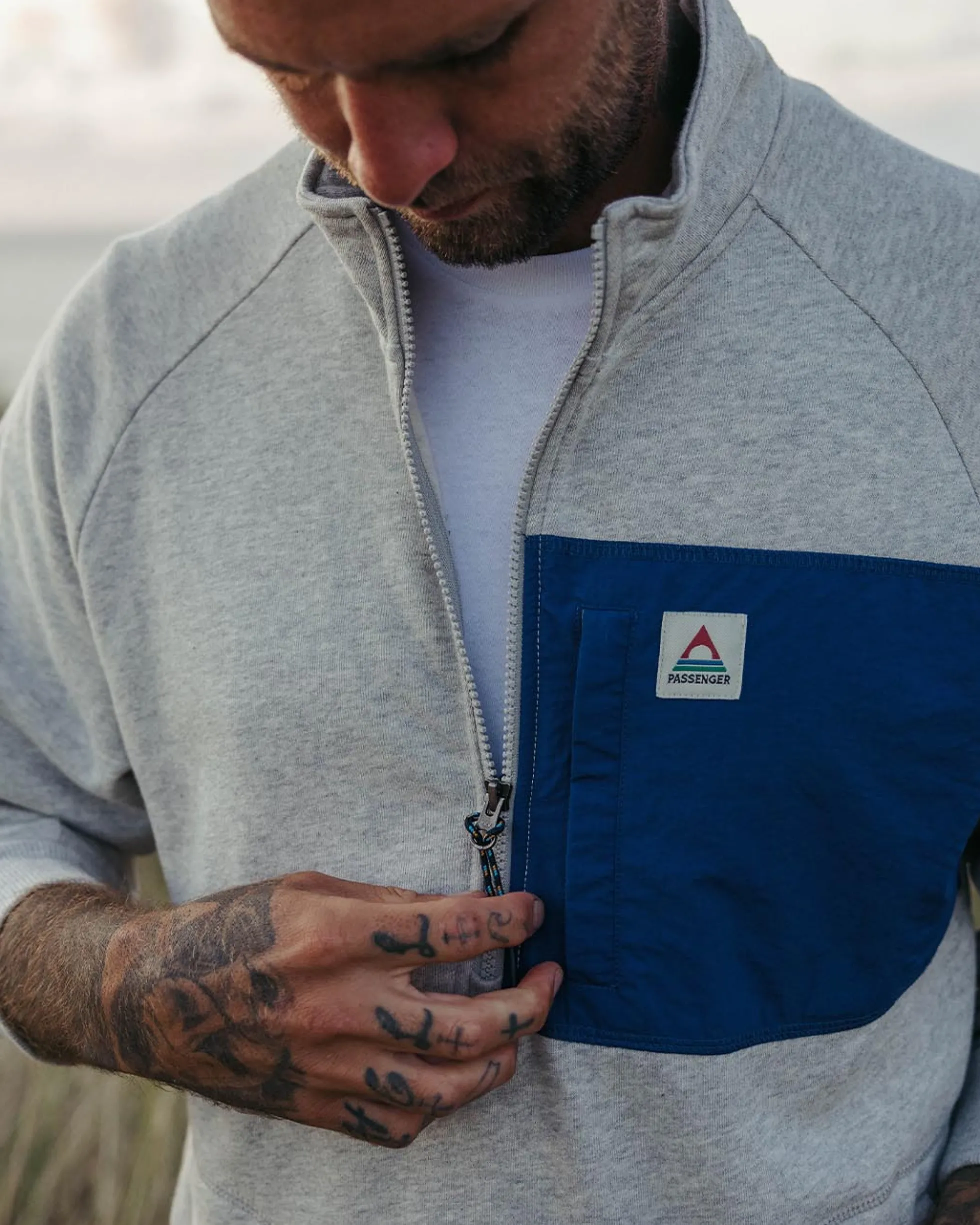 Men's Offgrid 1/4 Zip Sweatshirt