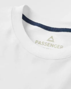Men's Roamer Patch Relaxed Fit T-Shirt