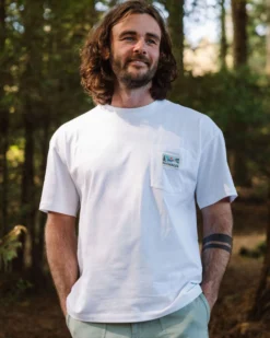 Men's Roamer Patch Relaxed Fit T-Shirt