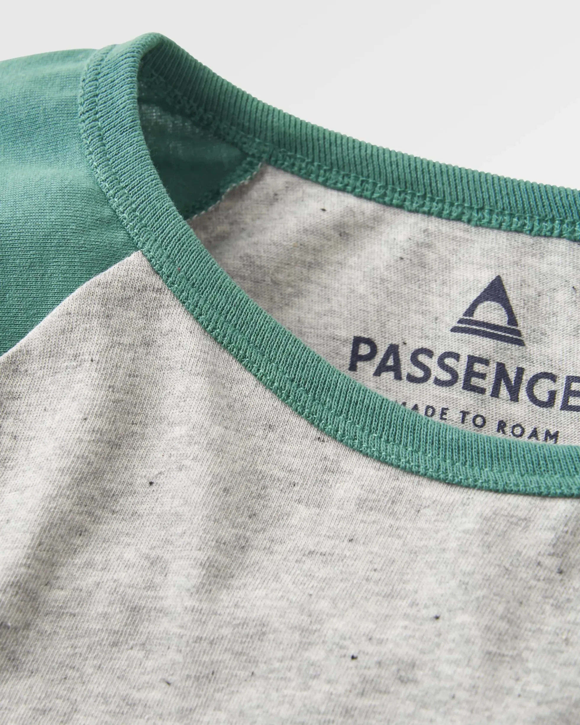 Men's Roamer Raglan LS T-Shirt