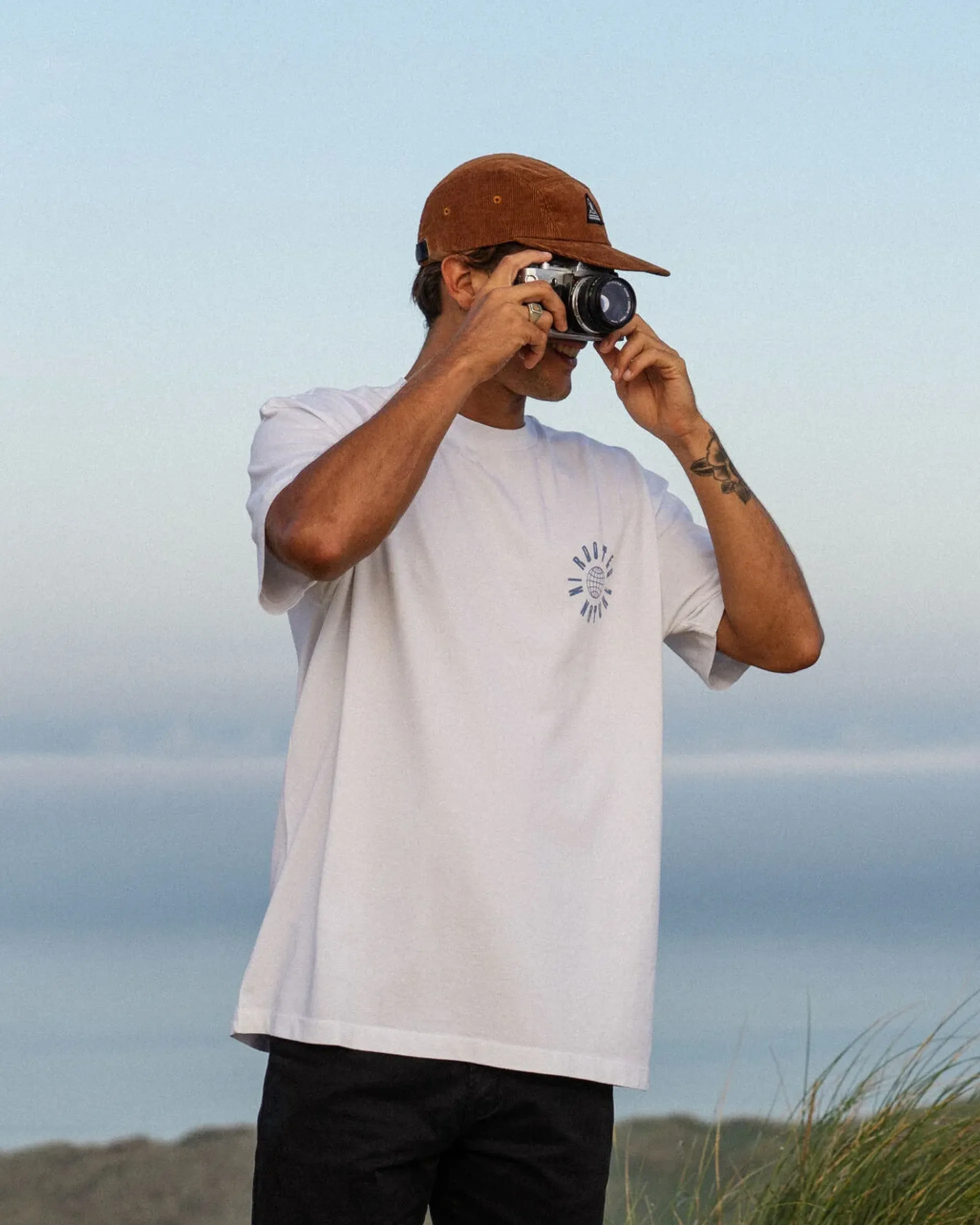 Men's Rooted Relaxed Fit T-Shirt