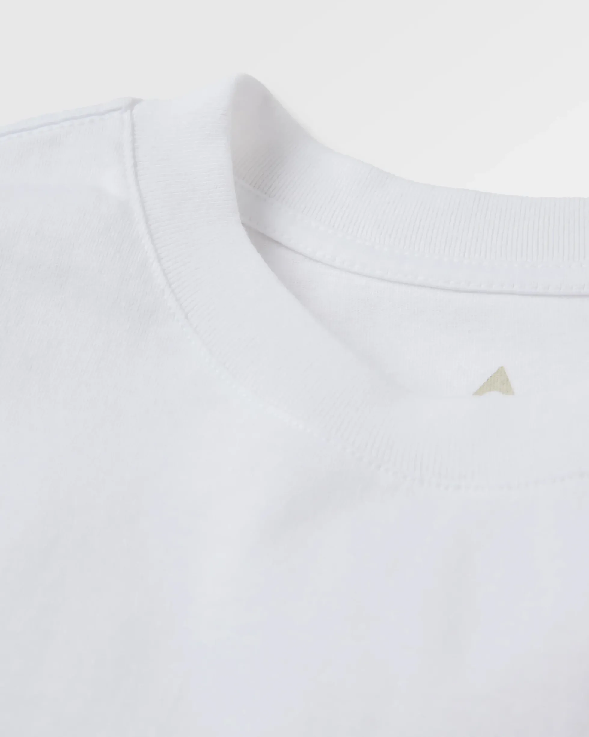 Men's Slow Escape Relaxed Fit T-Shirt
