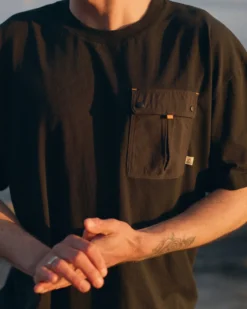Men's Travel Pocket Relaxed Fit T-Shirt