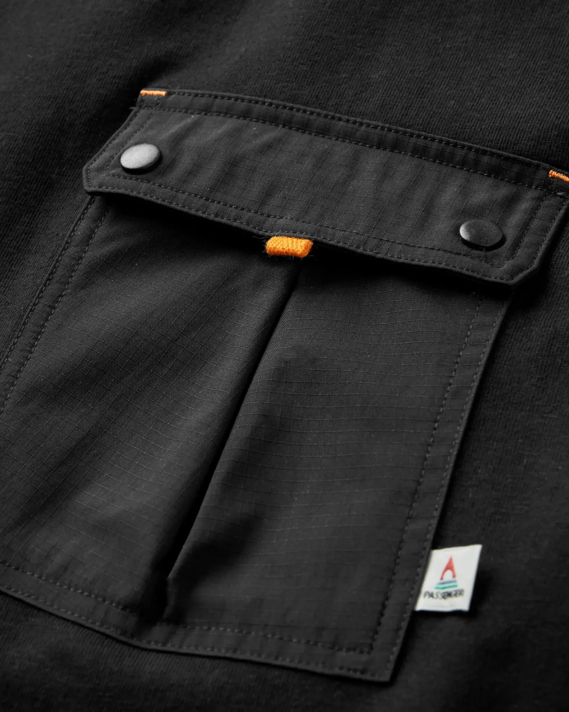 Men's Travel Pocket Relaxed Fit T-Shirt