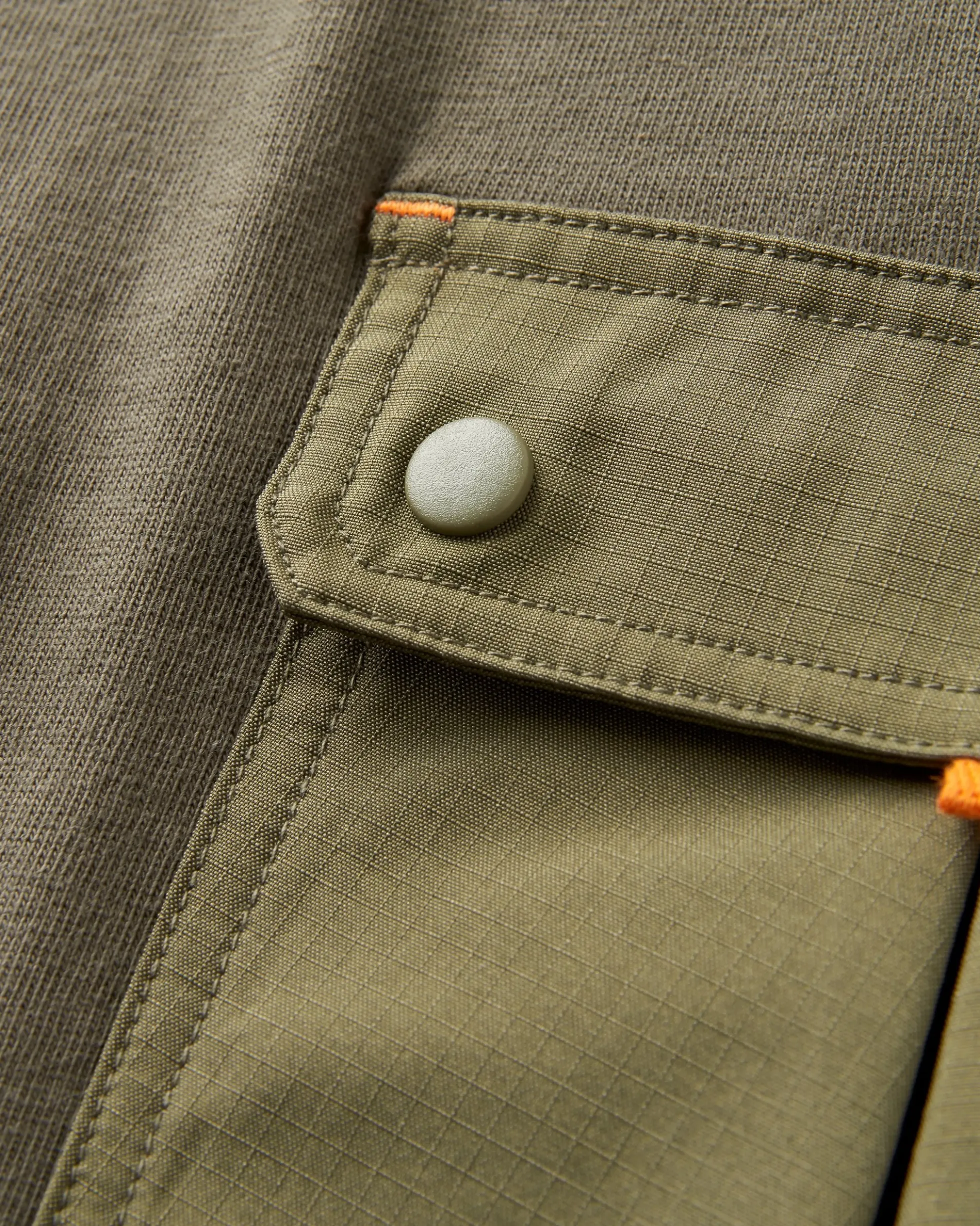 Men's Travel Pocket Relaxed Fit T-Shirt