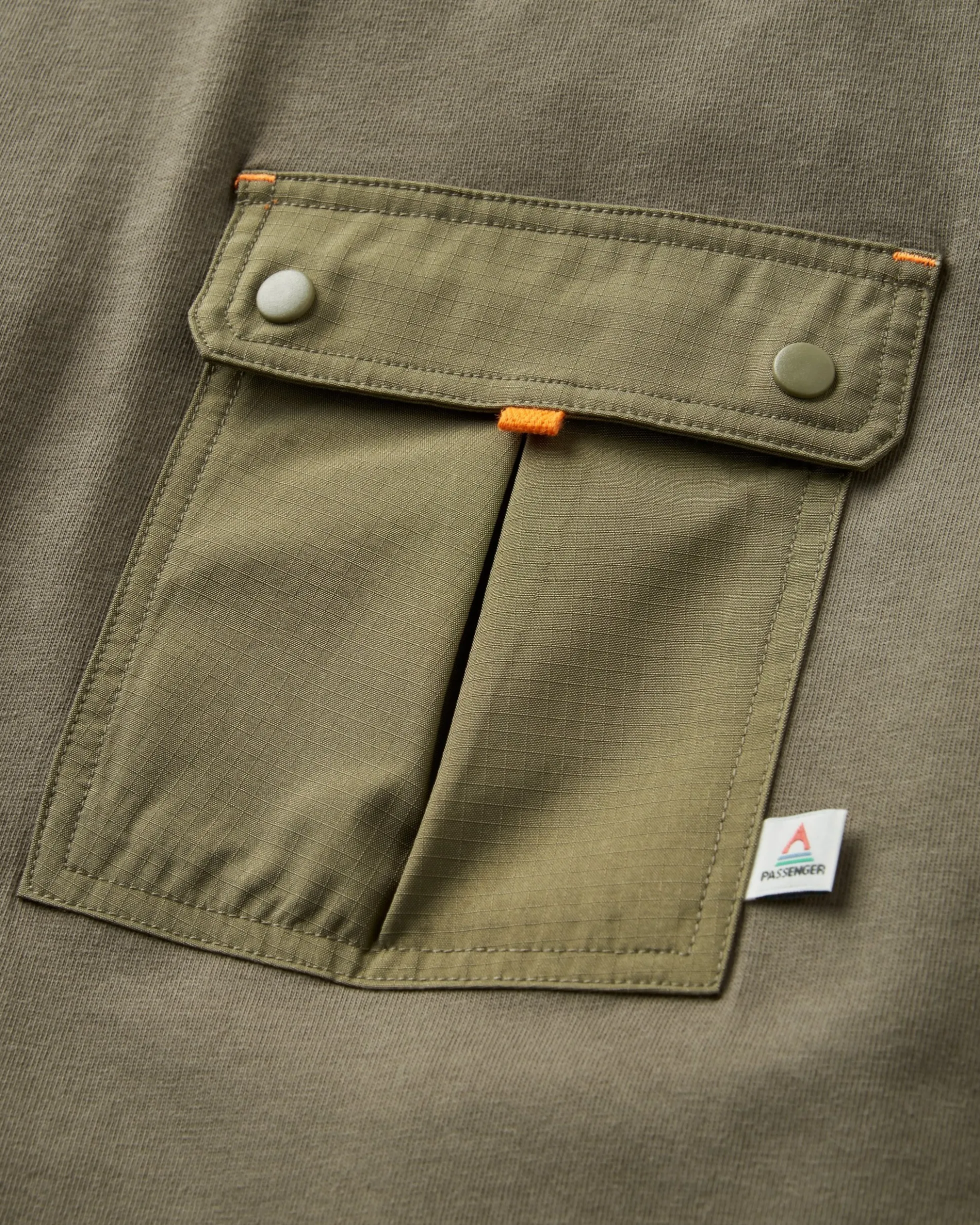 Men's Travel Pocket Relaxed Fit T-Shirt