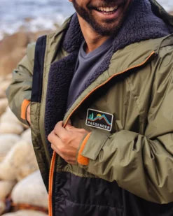 Roaming Sherpa Lined Changing Robe