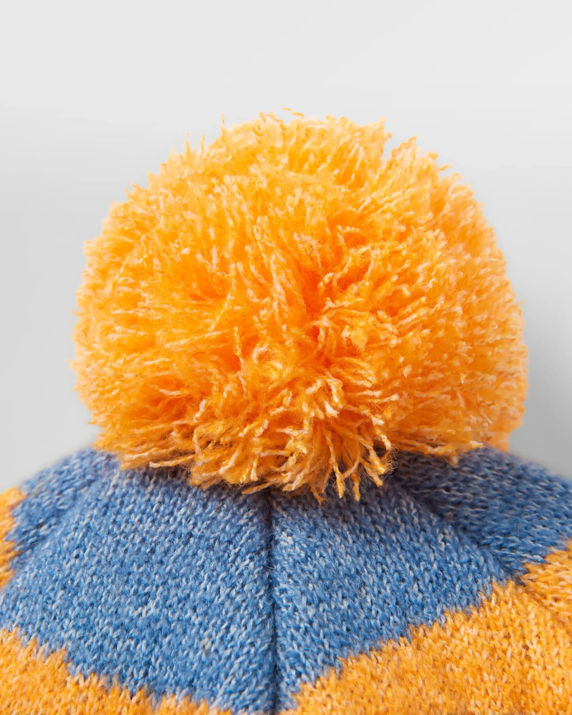 Scenic Bobble Hat