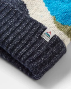 Scenic Bobble Hat