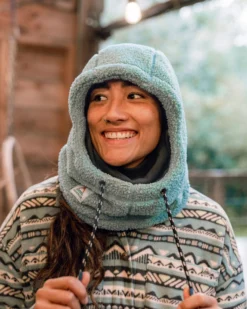 Snowdrift Fleece Hood