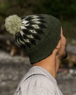 Snowdrop Bobble Hat
