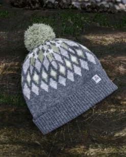 Snowdrop Bobble Hat