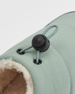Step Out Women's Fleece Lined Slipper