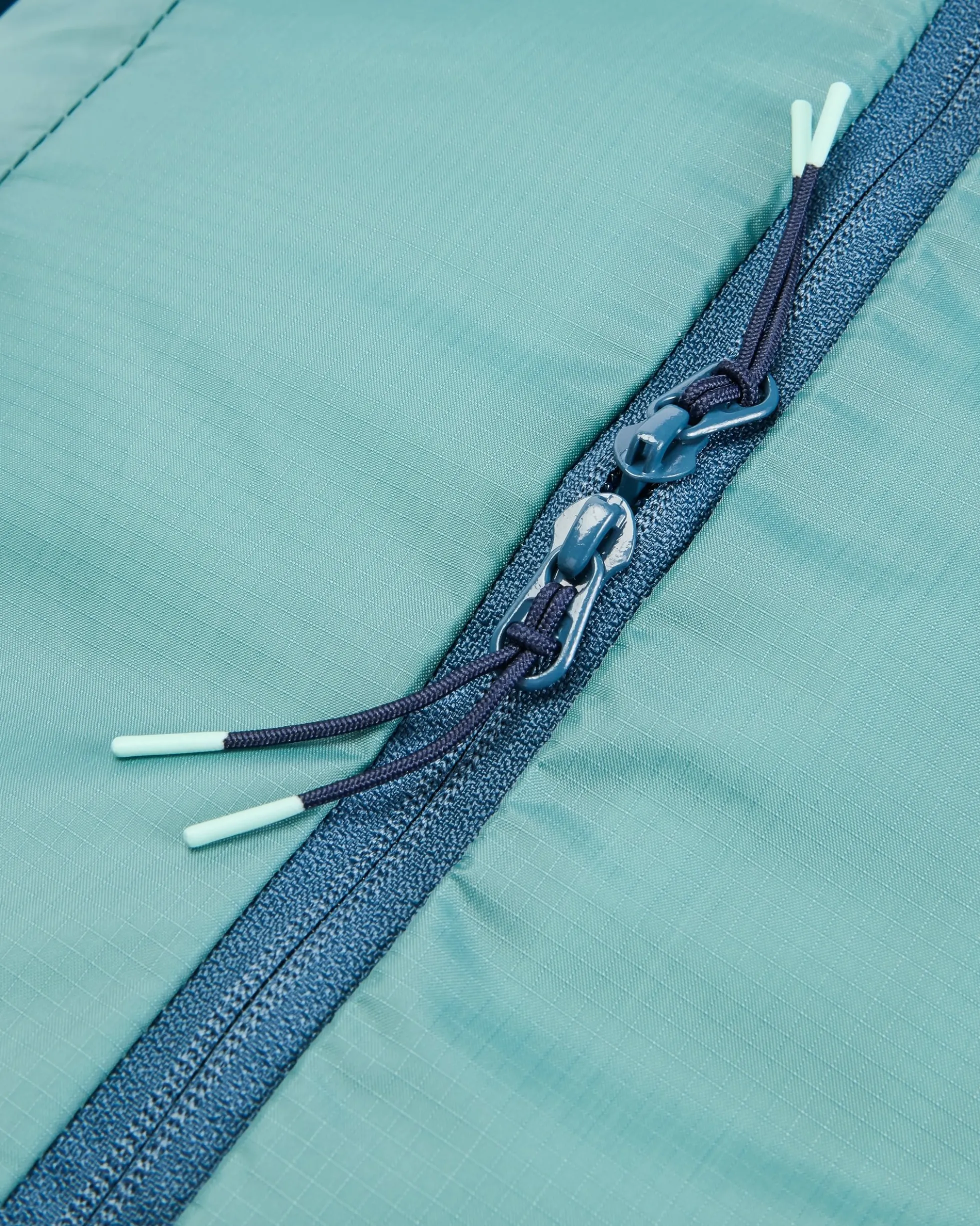 Trail Light 40L Duffel Bag