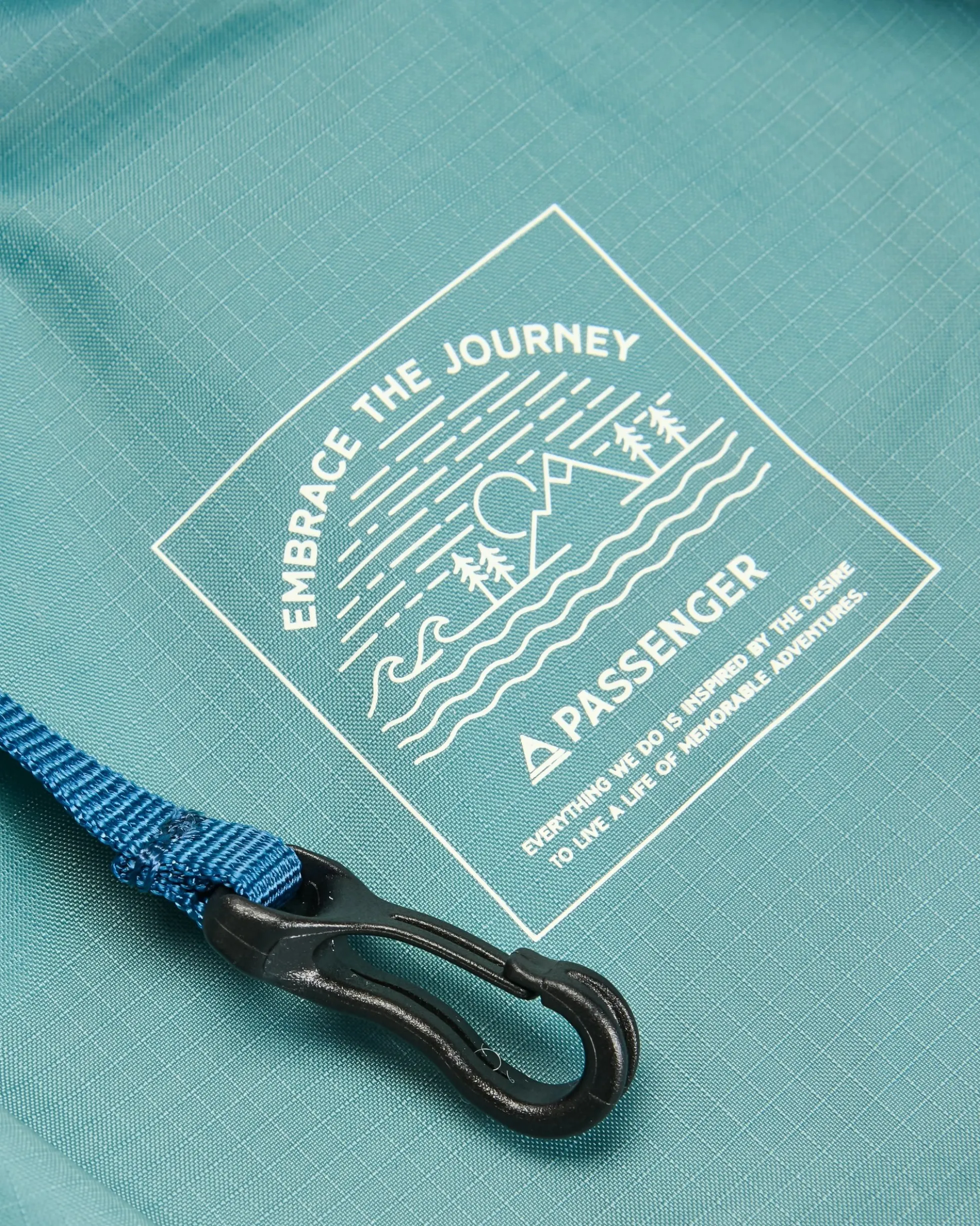 Trail Light 40L Duffel Bag