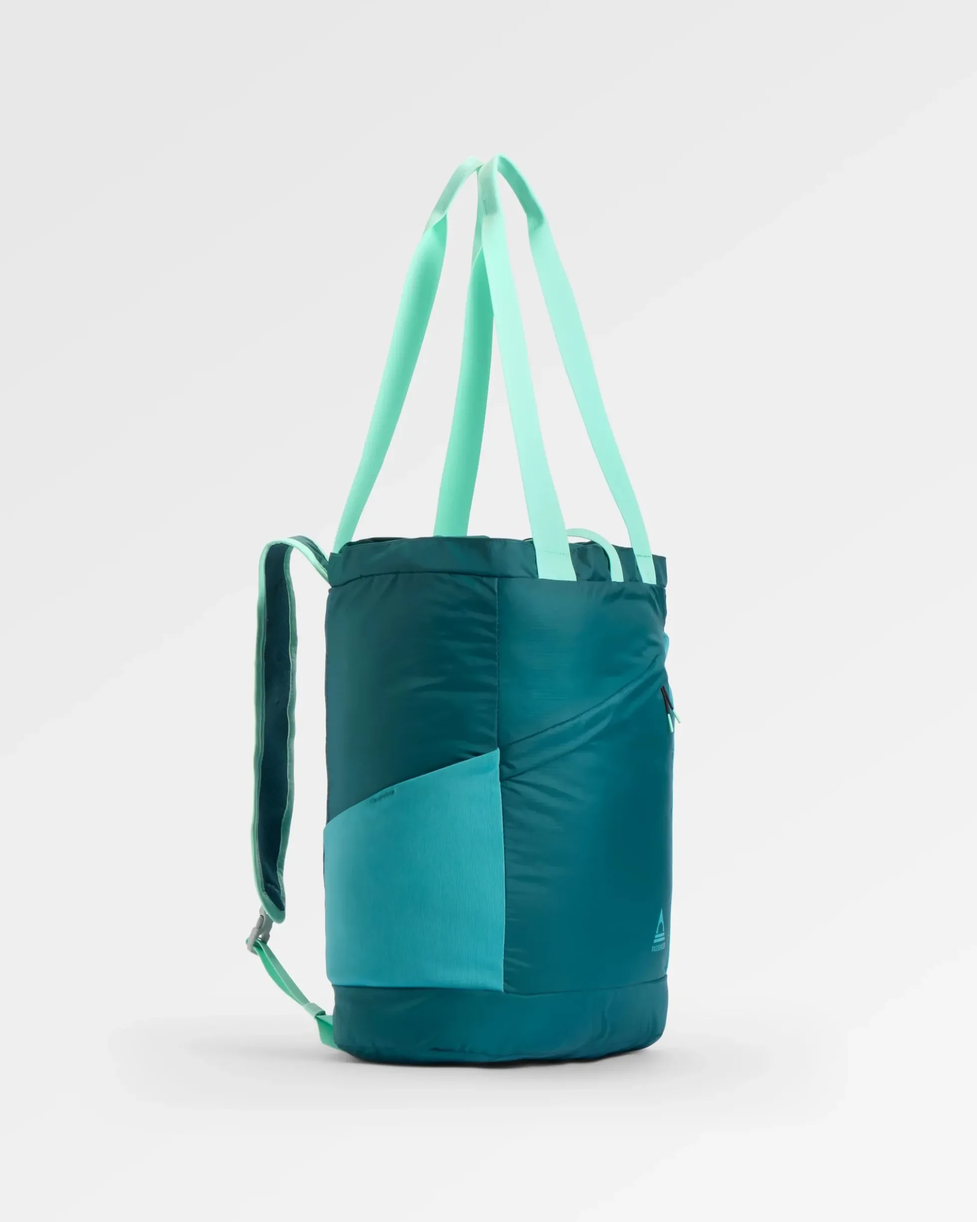 Travelscape Light Tote