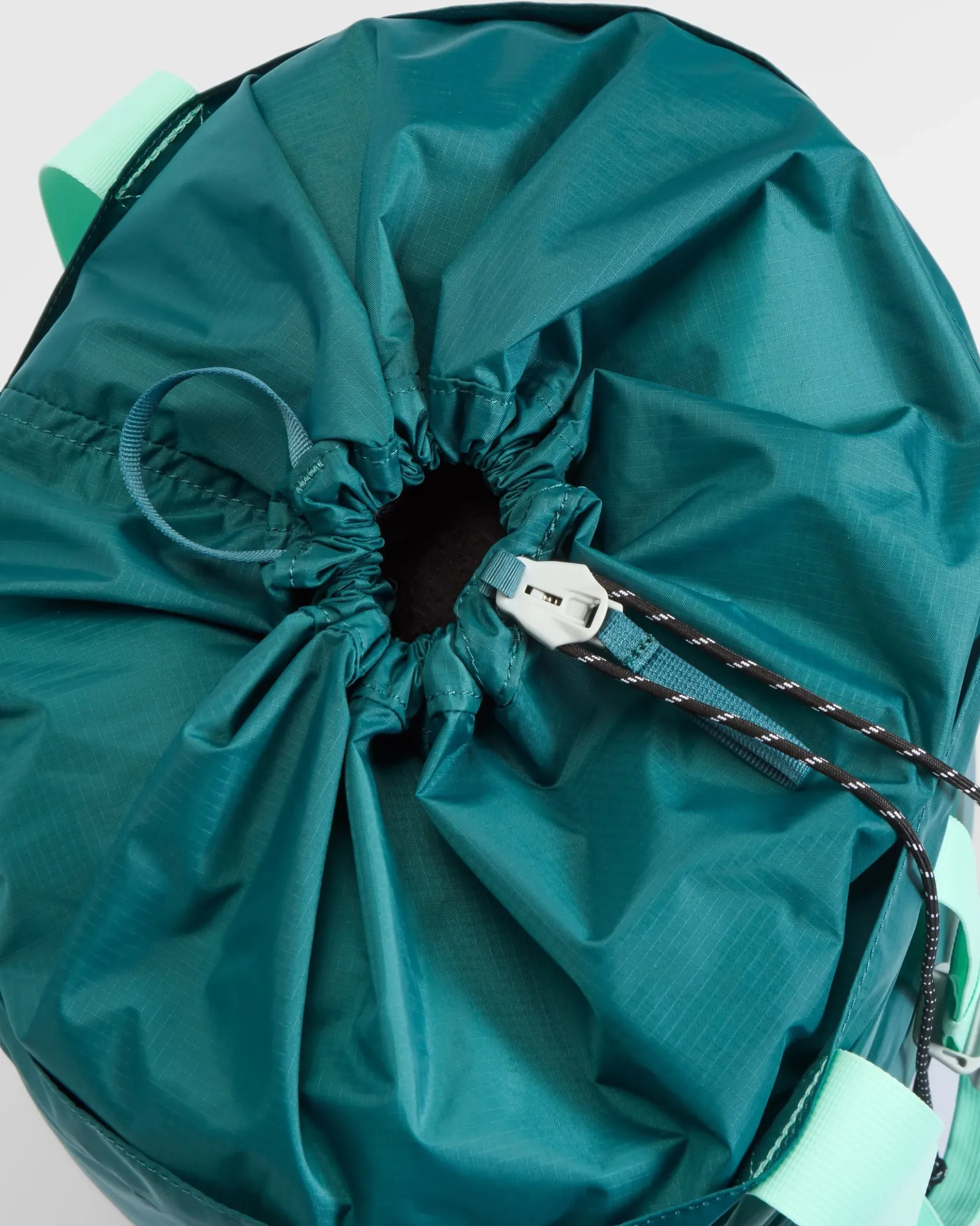 Travelscape Light Tote