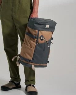 Vantage 30L Backpack
