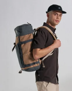 Vantage 30L Backpack
