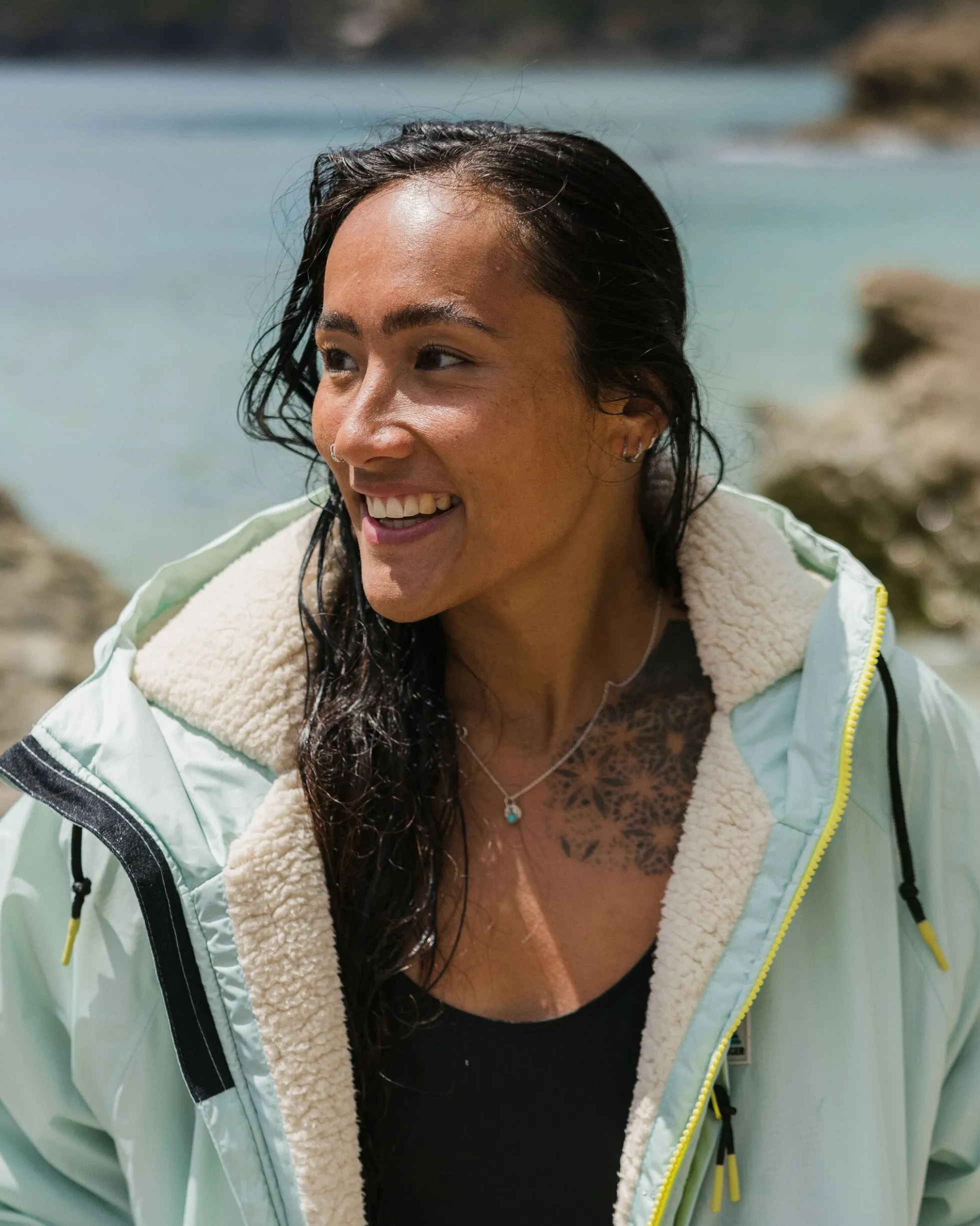 Waves Sherpa Lined Changing Robe