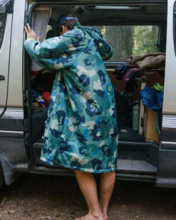 Waves Sherpa Lined Changing Robe
