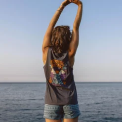 Women's Cactus Vest