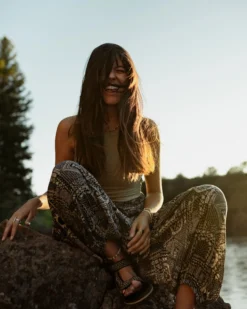 Women's Daylily Loose Trouser