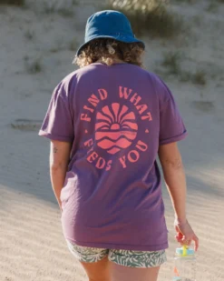 Women's Discovery Rolled Sleeve T-Shirt