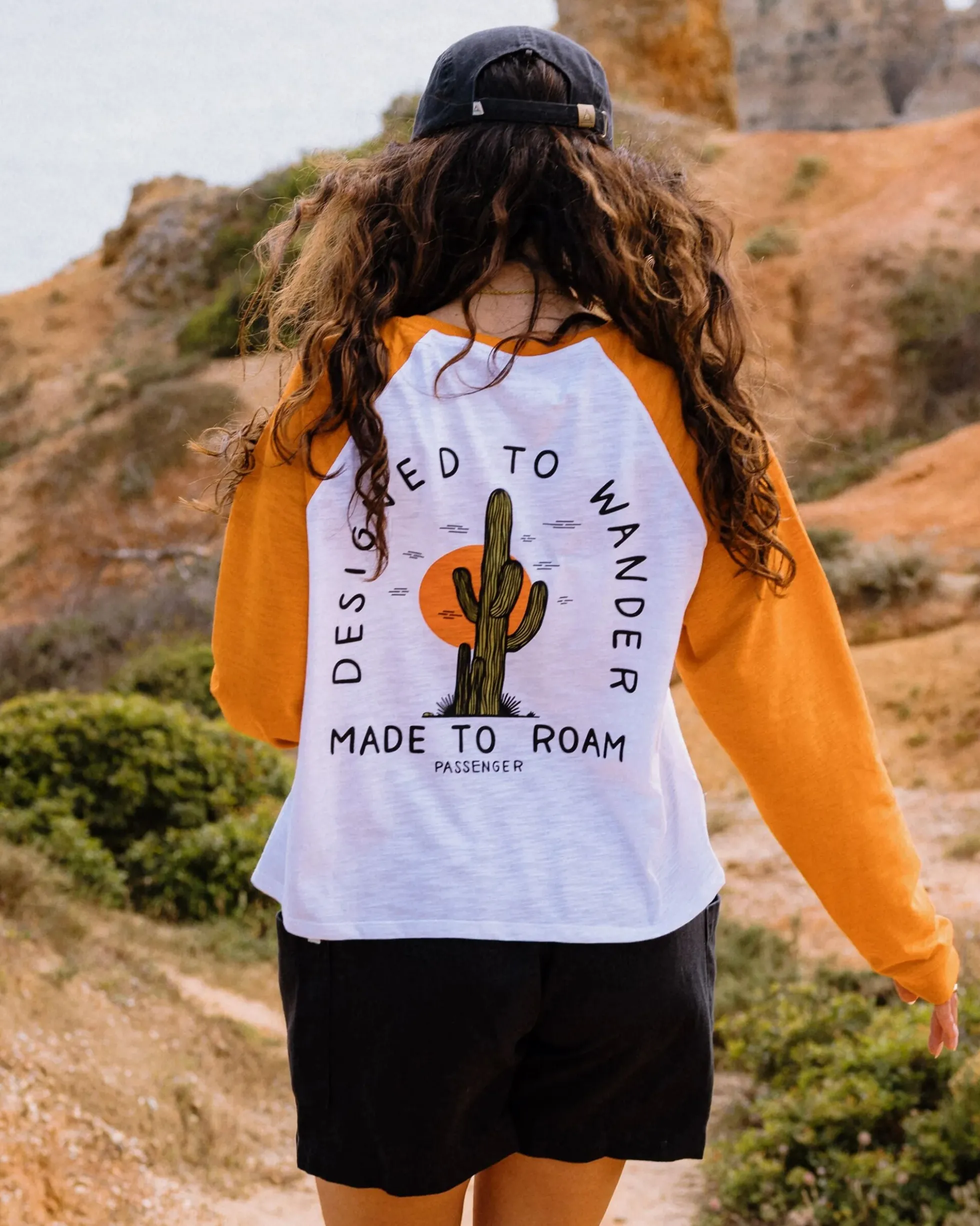 Women's Explore LS Raglan T-Shirt