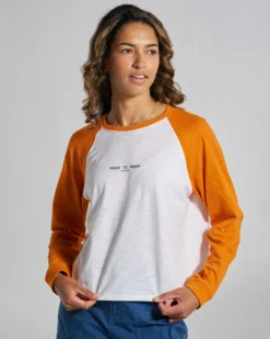 Women's Explore LS Raglan T-Shirt