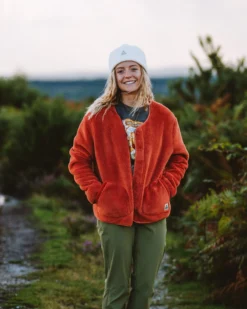 Women's Iris Collarless Fleece