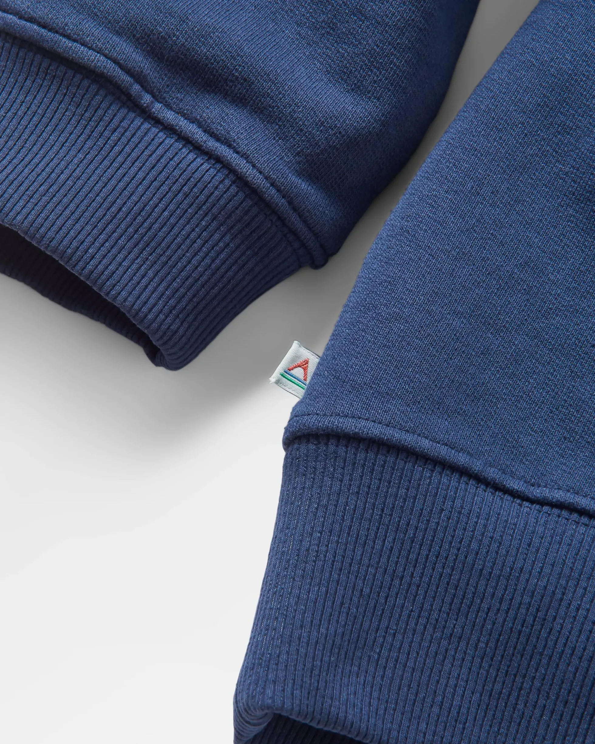 Women's Outlook Sweatshirt