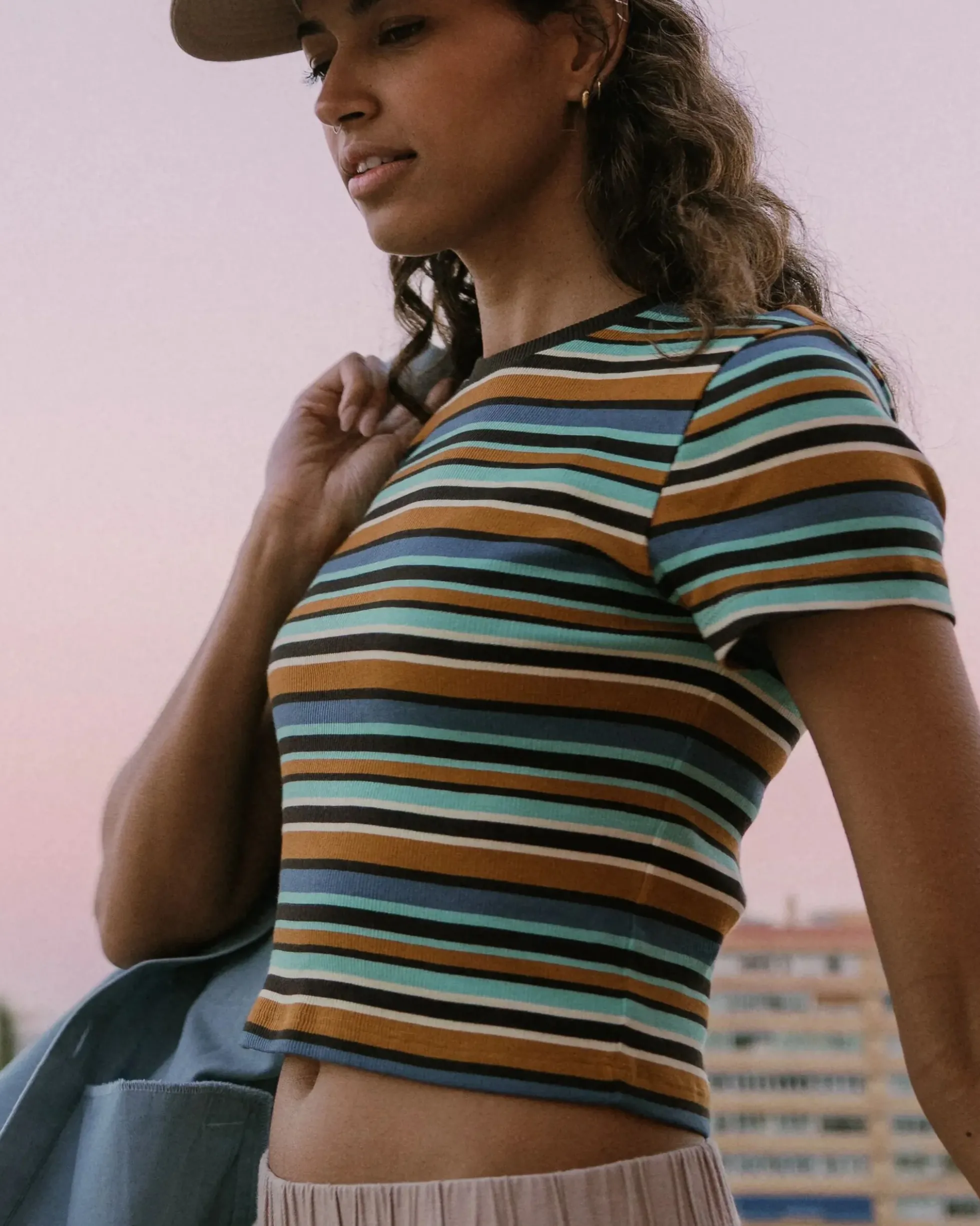 Women's Out There Ribbed Cropped T-Shirt
