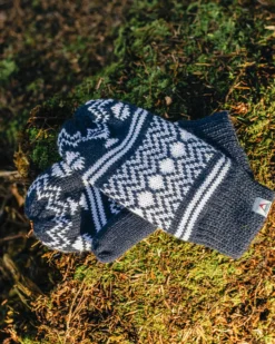 Women's Powder Fleece Lined Acrylic Mittens