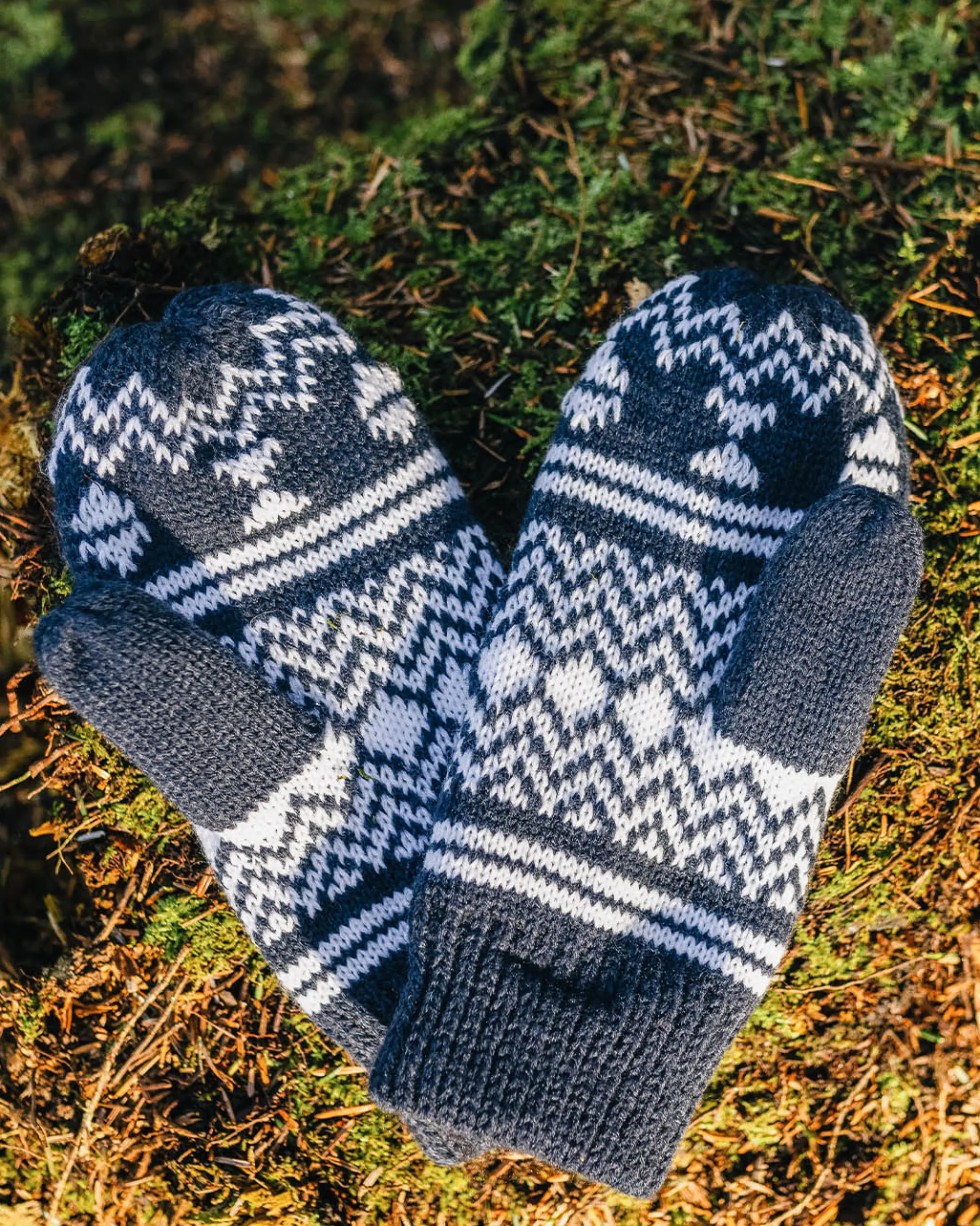 Women's Powder Fleece Lined Acrylic Mittens