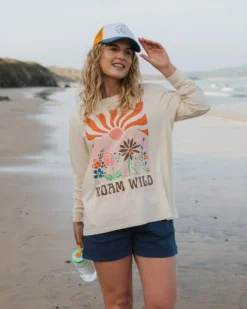 Women's Roam Wild Oversized LS T-Shirt